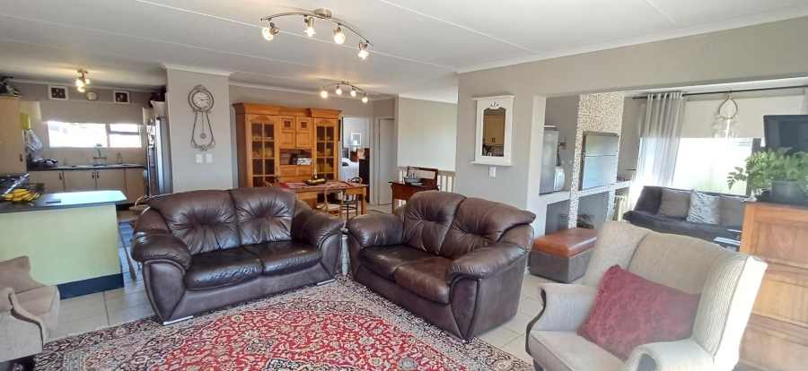 3 Bedroom Property for Sale in Dana Bay Western Cape